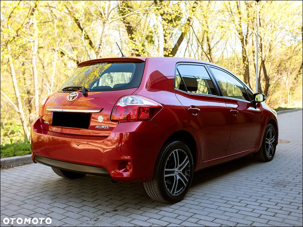 Toyota Auris - 13