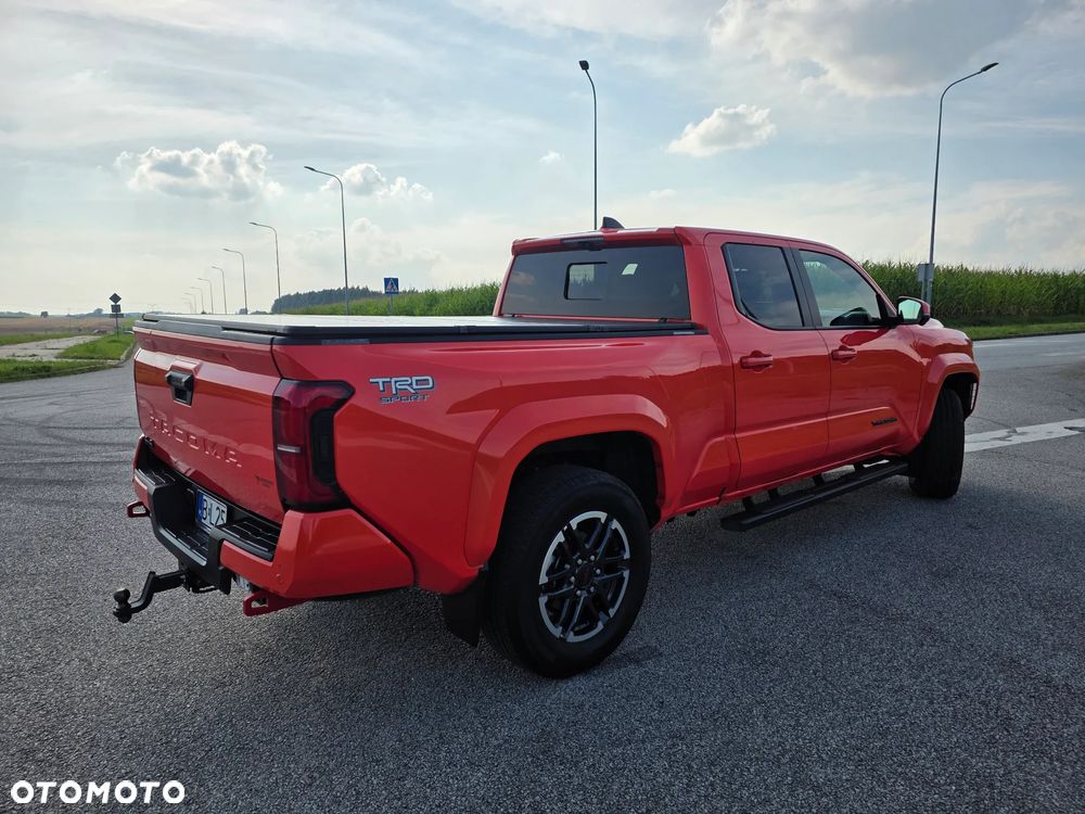 Toyota Tacoma - 10