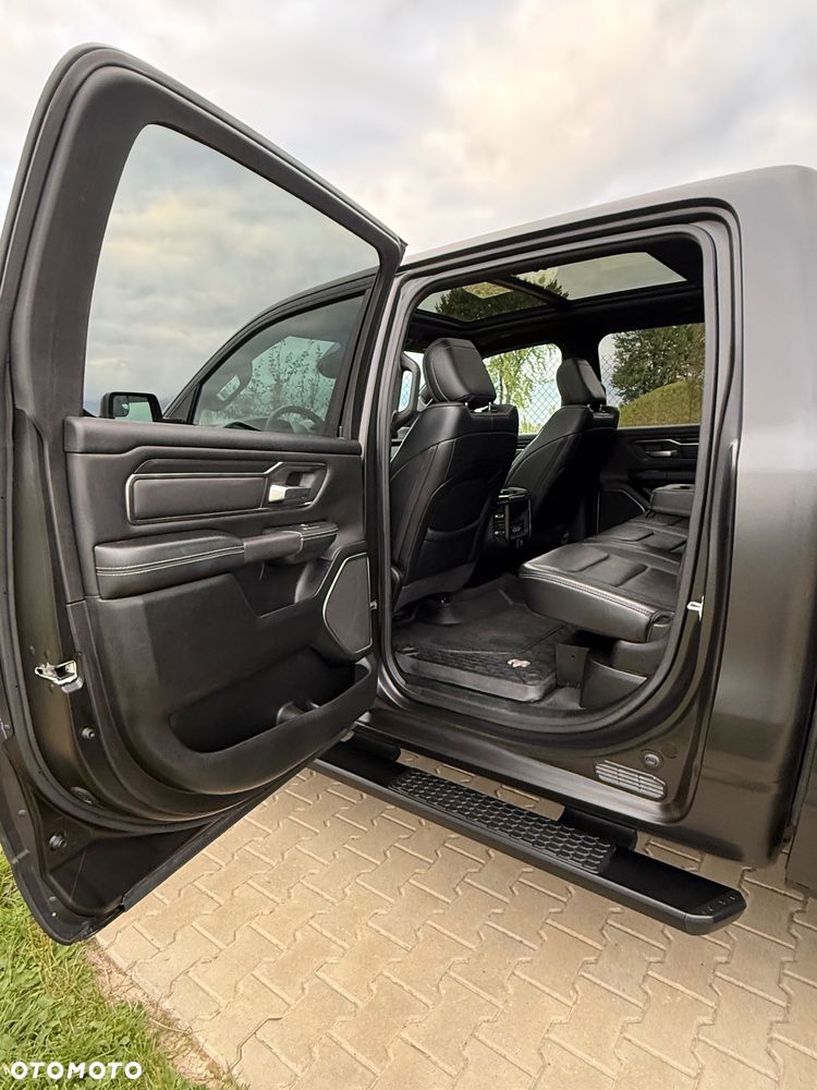Dodge RAM 1500 5.7 4x4 - 21