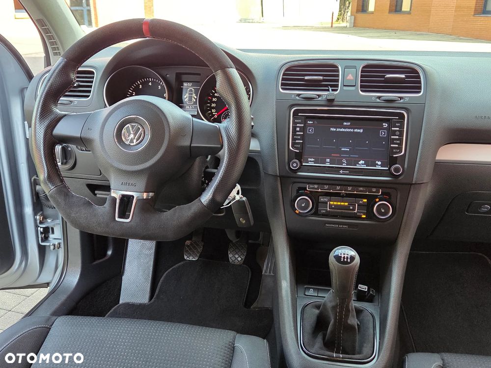 Volkswagen Golf 1.2 TSI BlueMotion Technology MATCH - 25