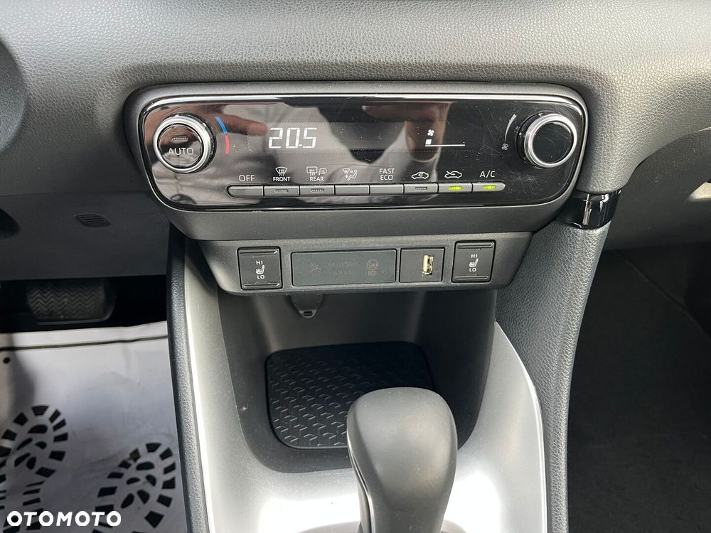 Toyota Yaris Hybrid 1.5 Comfort - 16