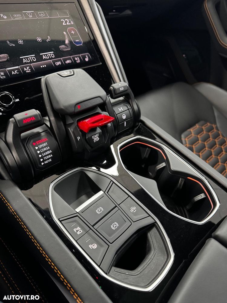Lamborghini URUS - 27