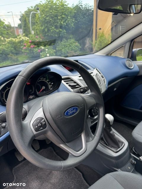 Ford Fiesta - 10