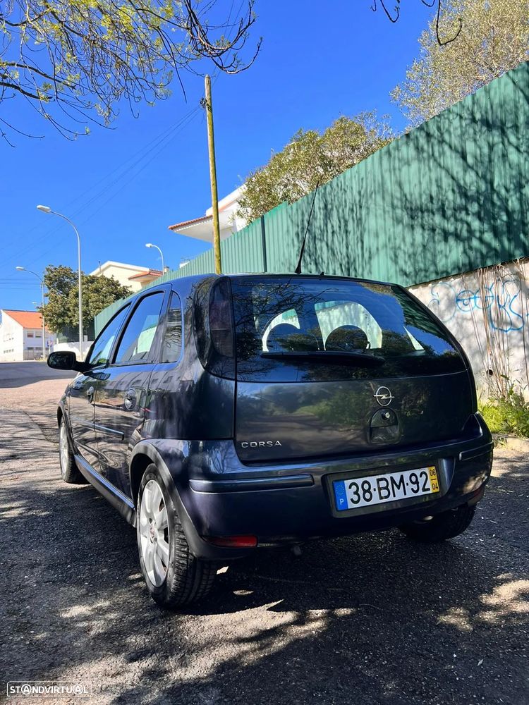 Opel Corsa 1.2 CMON - 9
