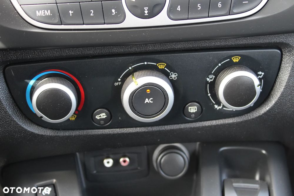 Renault Scenic dCi 110 Expression - 19