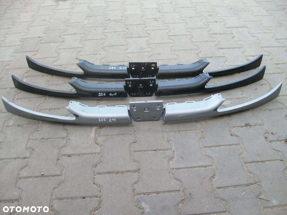 Grill atrapa Peugeot 206 - 1