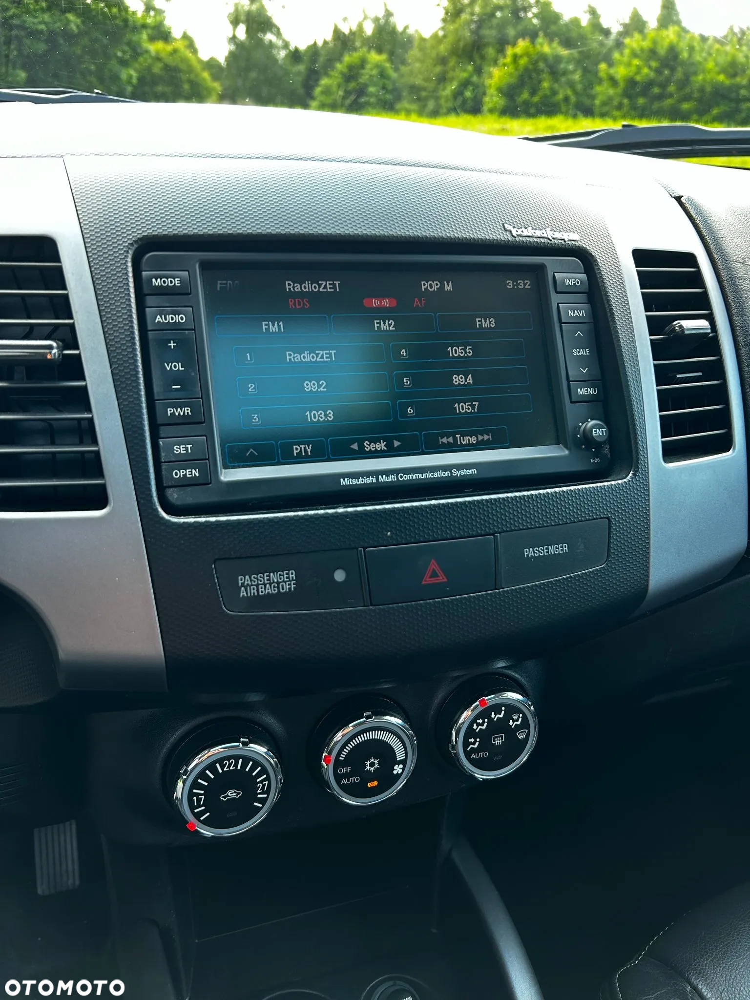 Mitsubishi Outlander - 18