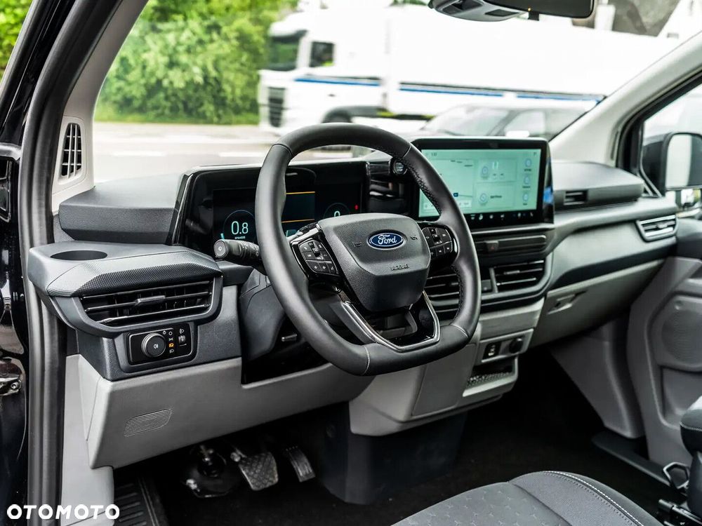 Ford Transit Custom - 8