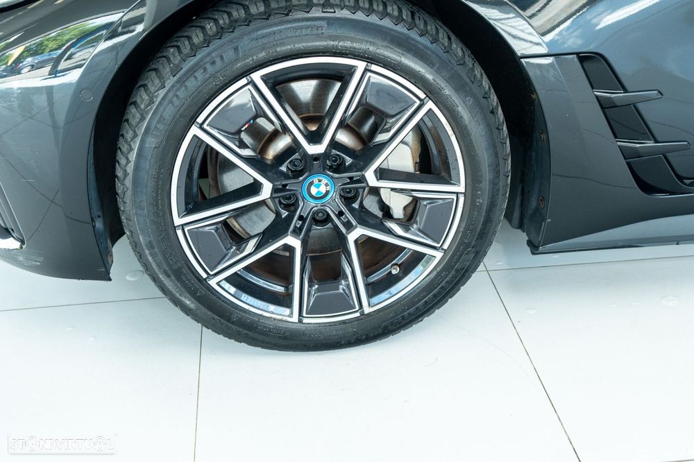 BMW i4 eDrive40 Pack Desportivo M - 42