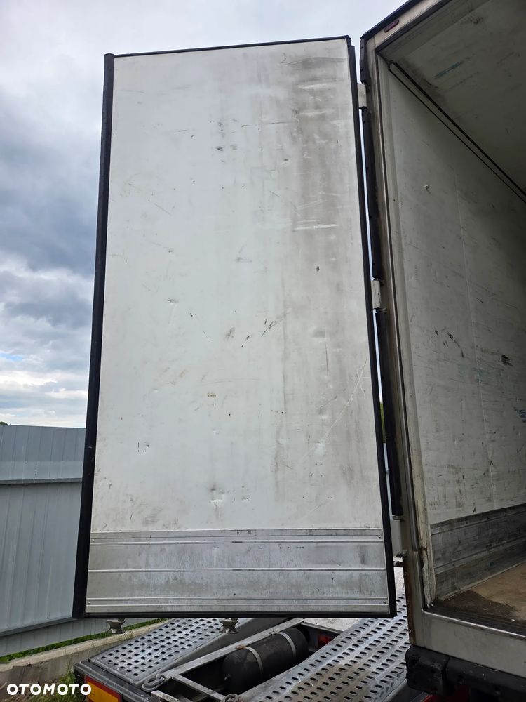 Schmitz Cargobull SKO 24 chłodnia tehrmo king - 8
