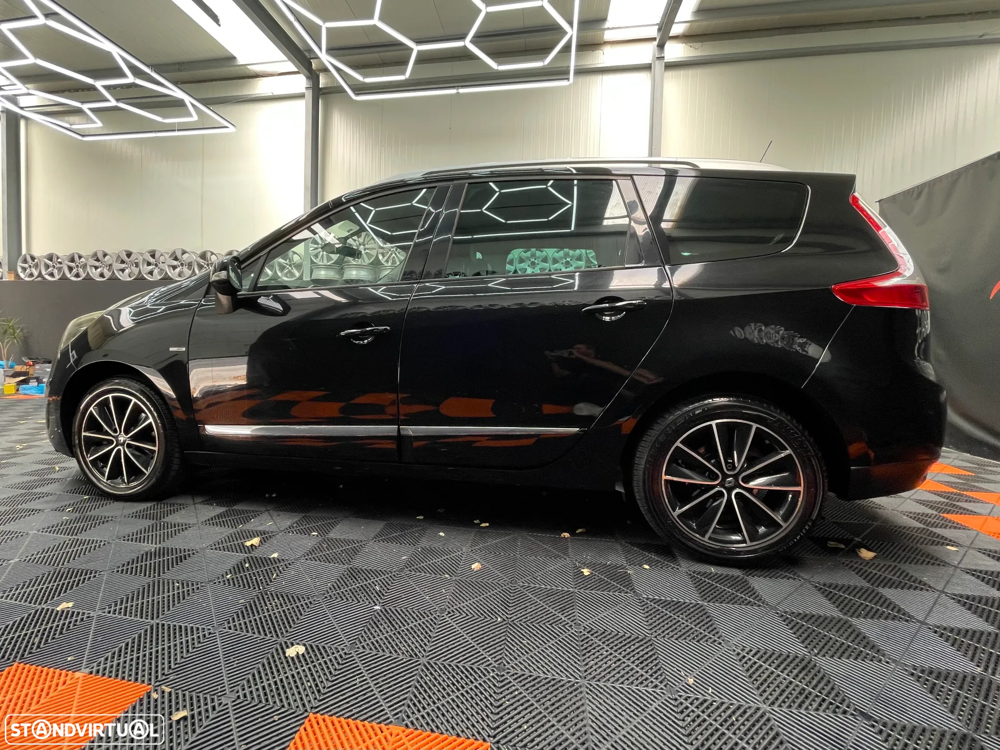 Renault Grand Scénic 1.5 dCi Bose Edition SS - 4