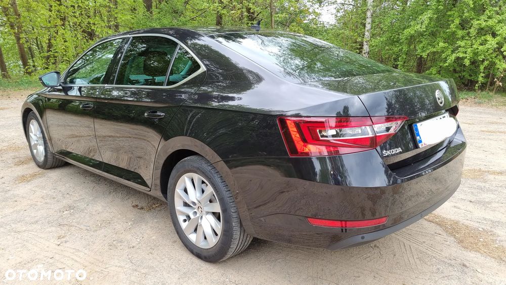 Skoda Superb 2.0 TDI Style DSG - 5