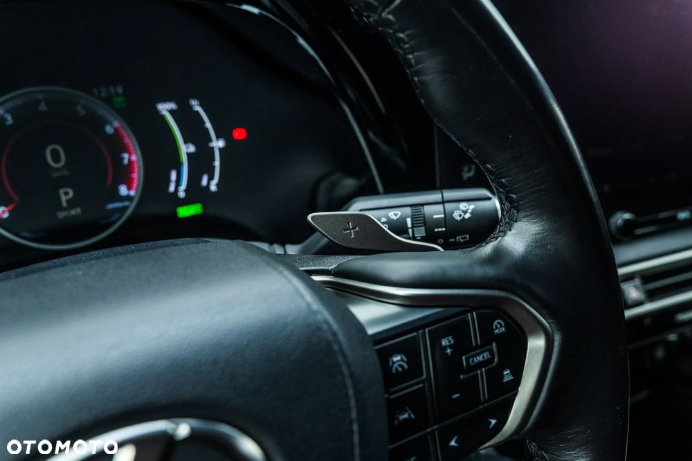 Lexus RX 450h+ Prestige - 34