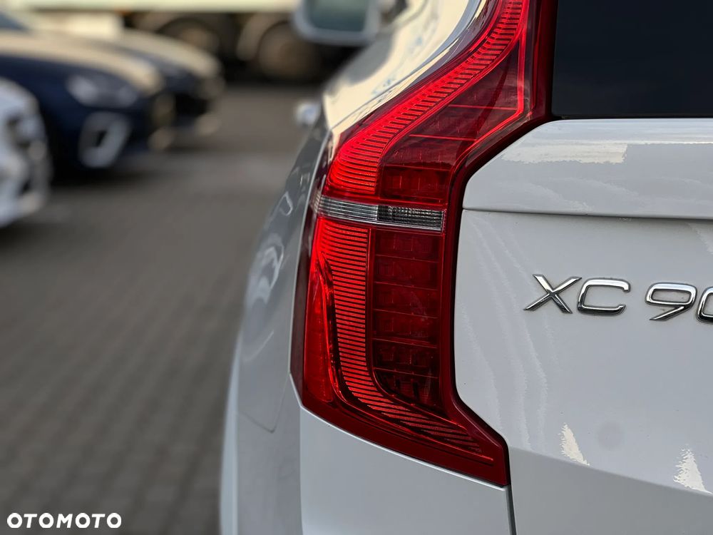 Volvo XC 90 - 11