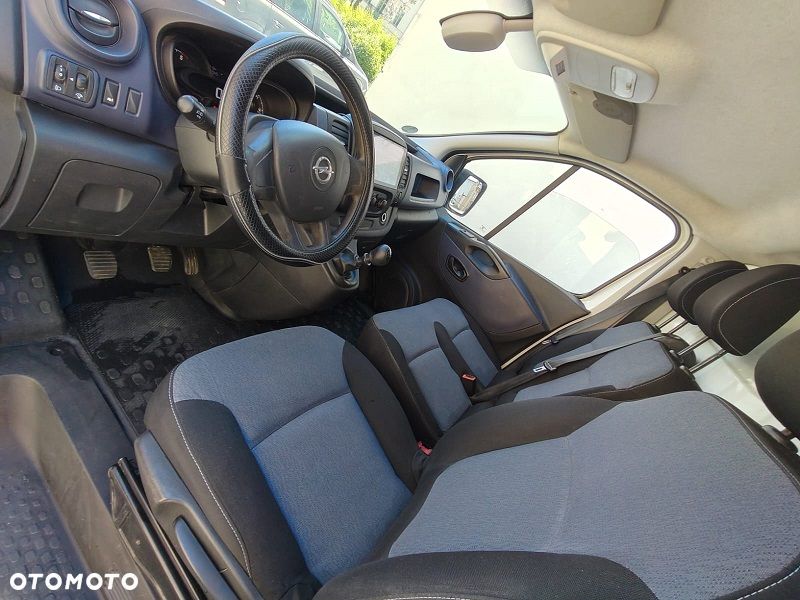 Opel Vivaro - 19
