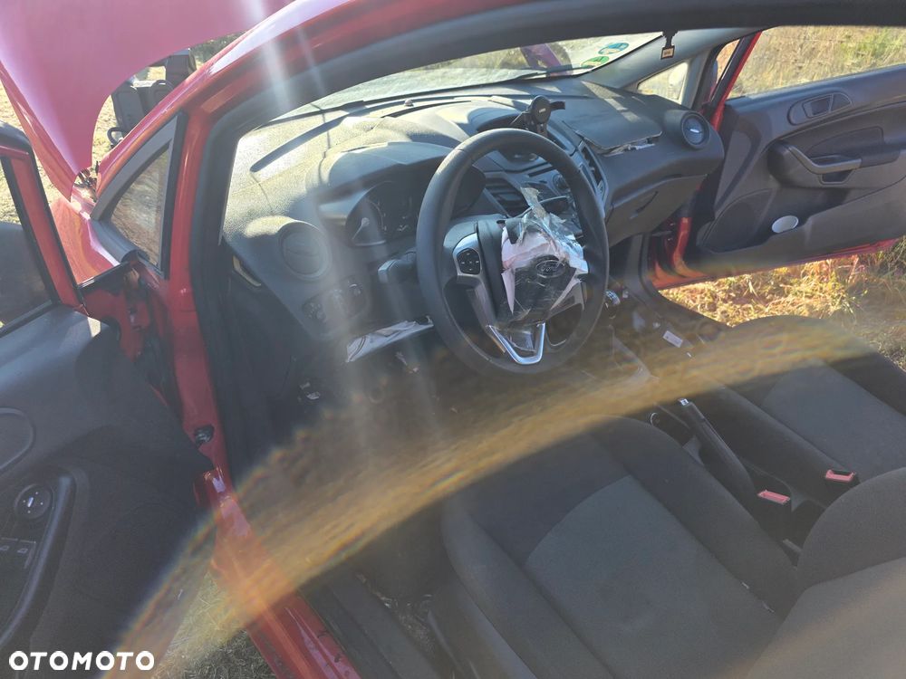 Ford Fiesta 1.25 Celebration - 16