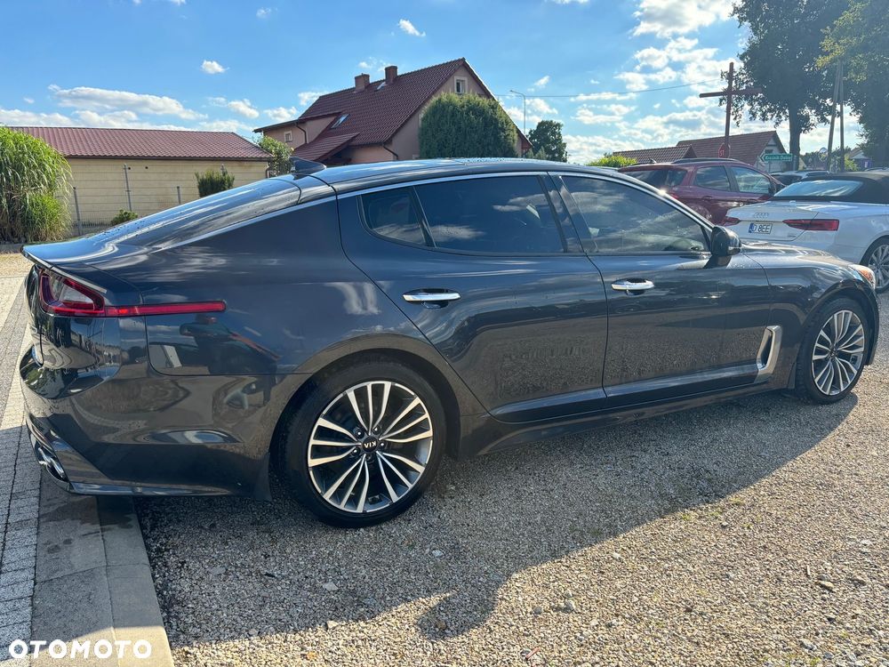 Kia Stinger 2.0 T-GDI GT Line - 11
