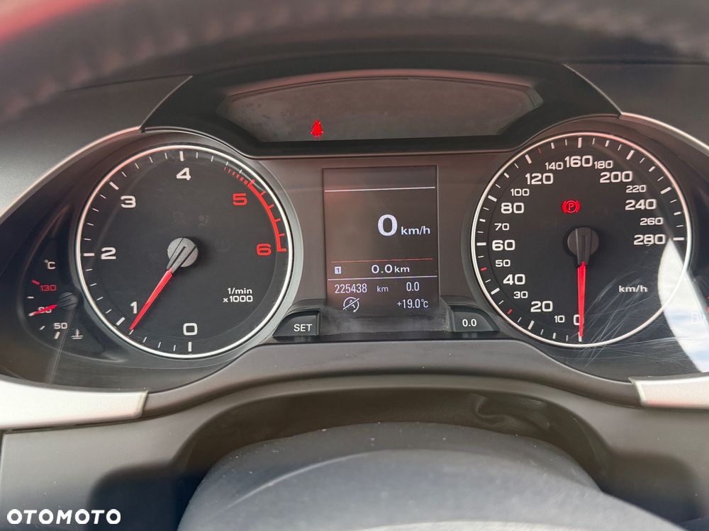 Audi A4 Avant 2.0 TDI DPF Attraction - 30