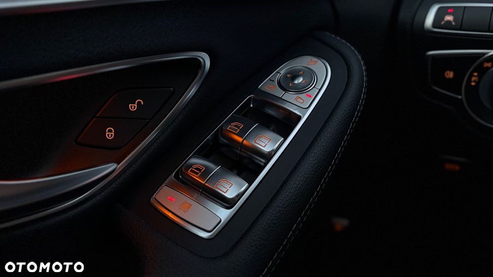 Mercedes-Benz Klasa C 200 9G-TRONIC Avantgarde - 36