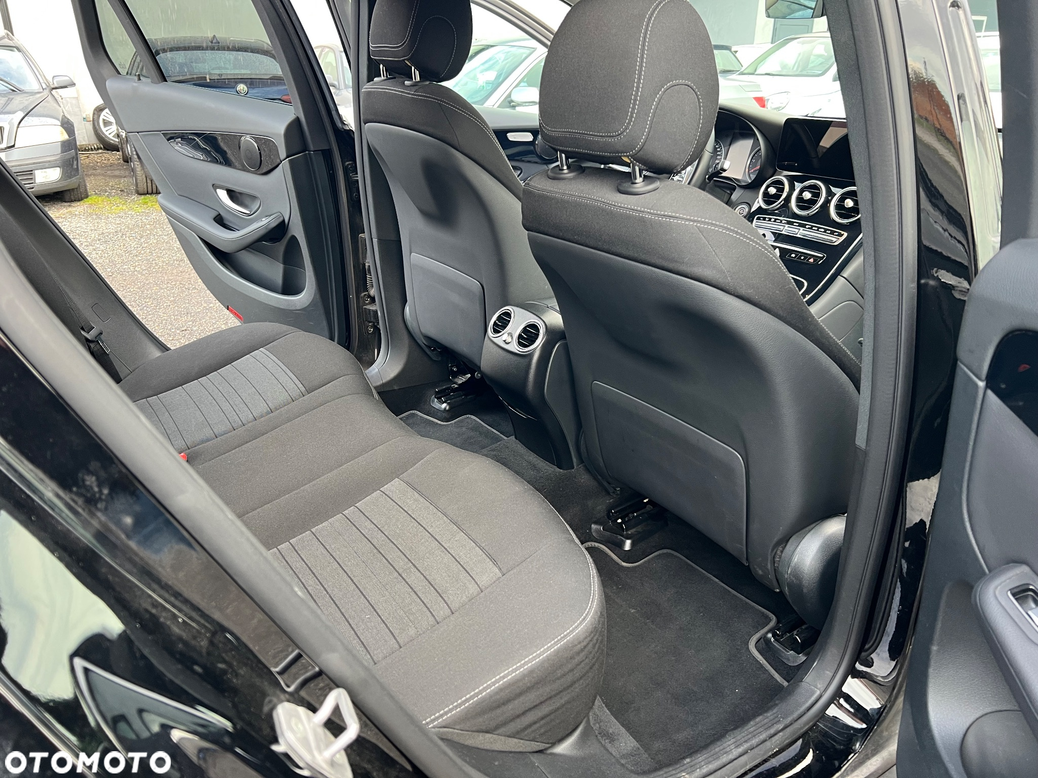 Mercedes-Benz GLC 200 d 4-Matic Business Edition - 21