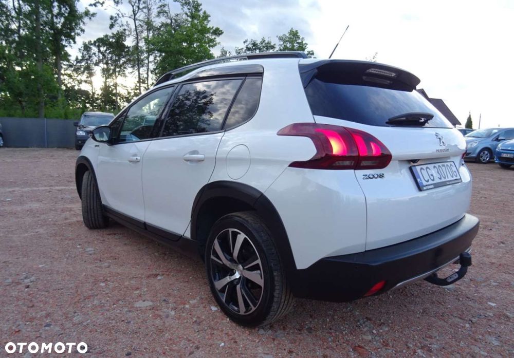 Peugeot 2008 - 11