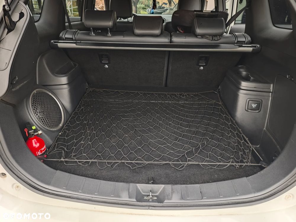 Mitsubishi Outlander Instyle + - 22