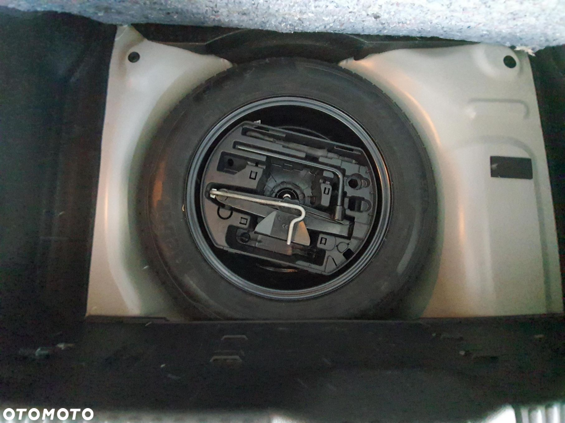 Citroën C3 1.2 PureTech Shine - 23