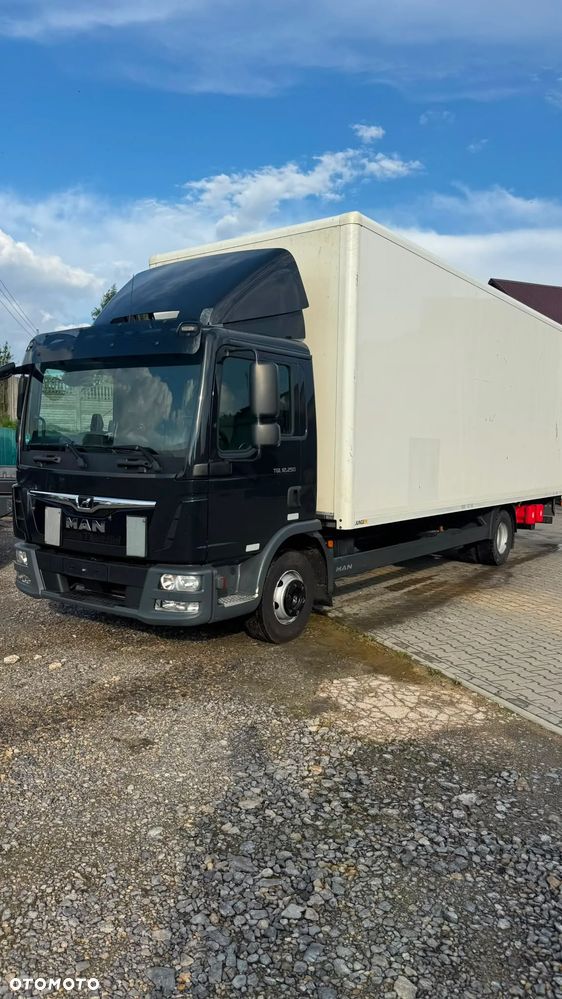 MAN TGL 12.250 Kontener 18 palet Winda 1500 kg Manual Klima Blokada Mostu Sprzęg TGM Atego Midlum Eurocargo - 2