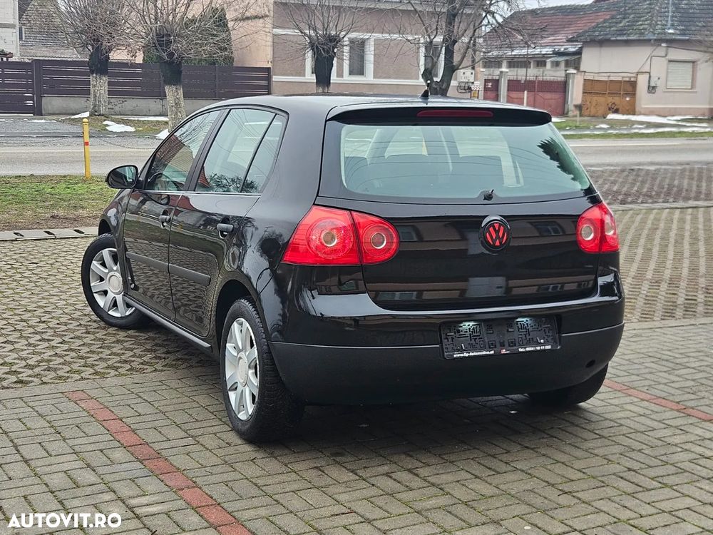 Volkswagen Golf - 4