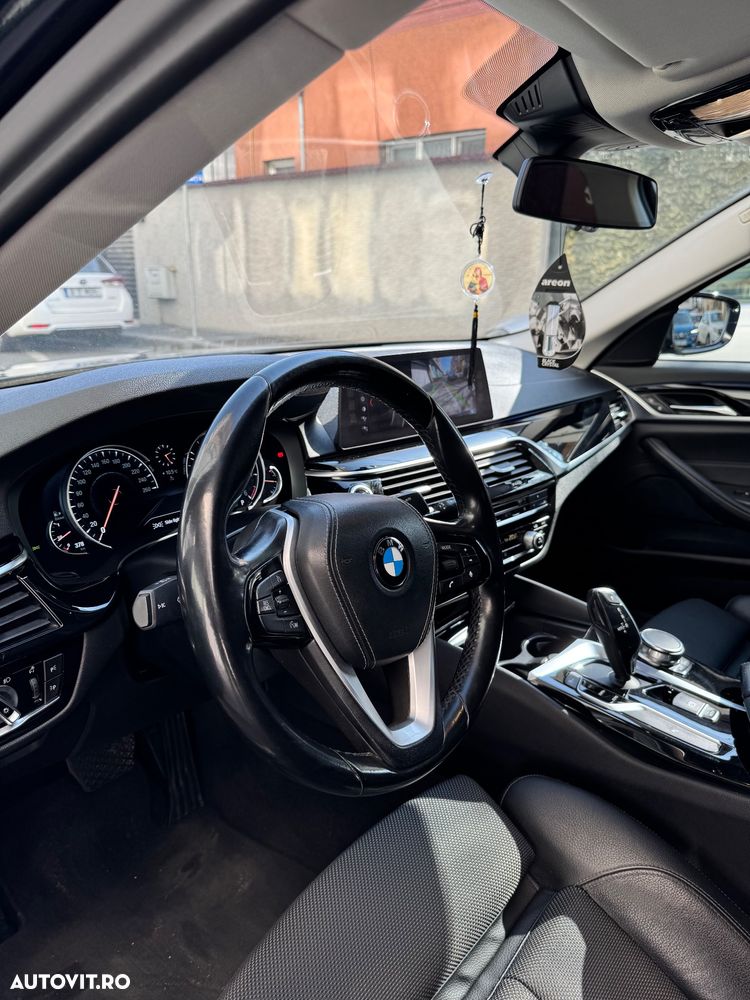 BMW Seria 5 520d Efficient Dynamics Edition Aut. Sport Line - 5