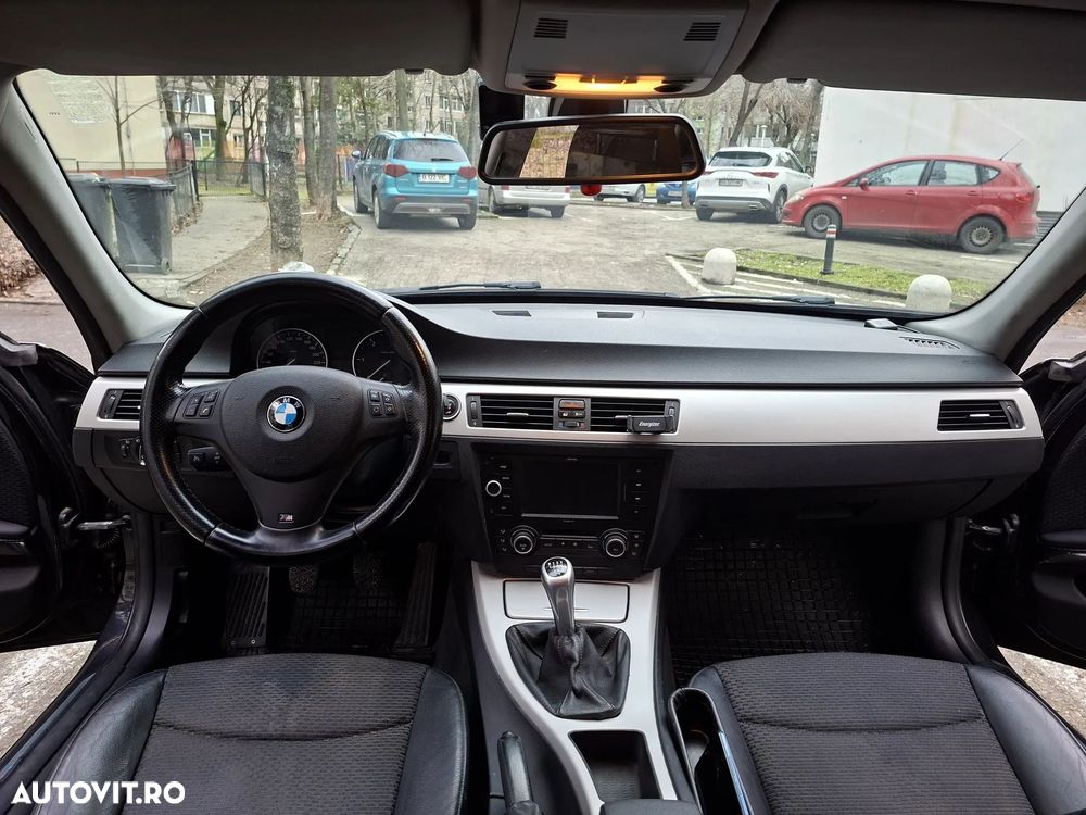 BMW Seria 3 320d - 14