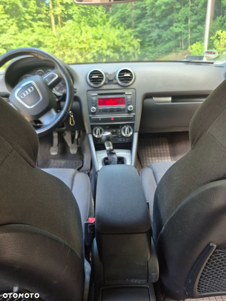 Audi A3 Sportback 1.6 Ambiente - 6