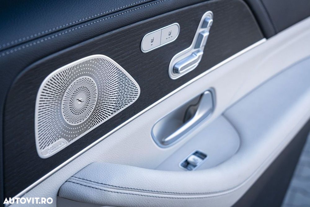 Mercedes-Benz GLS - 27