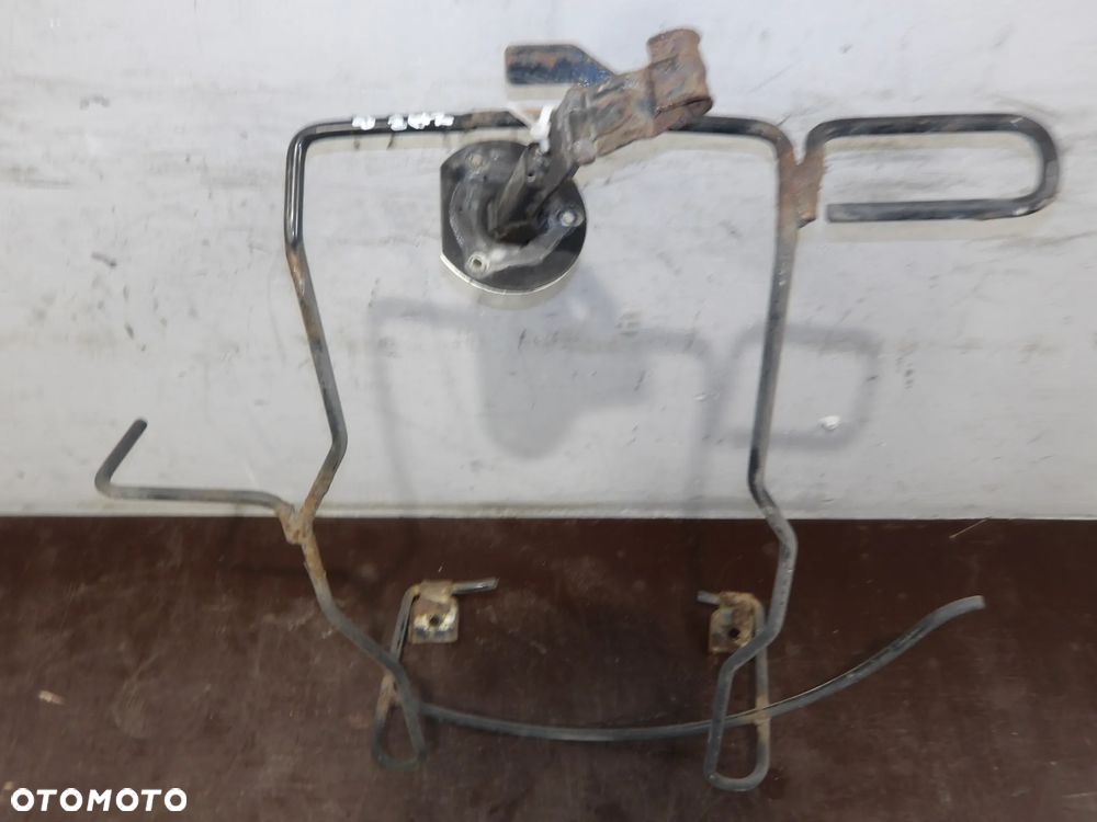 OPEL ZAFIRA B 1.8B KOSZ MOCOWANIE KOŁA ZAPASOWEGO - 2