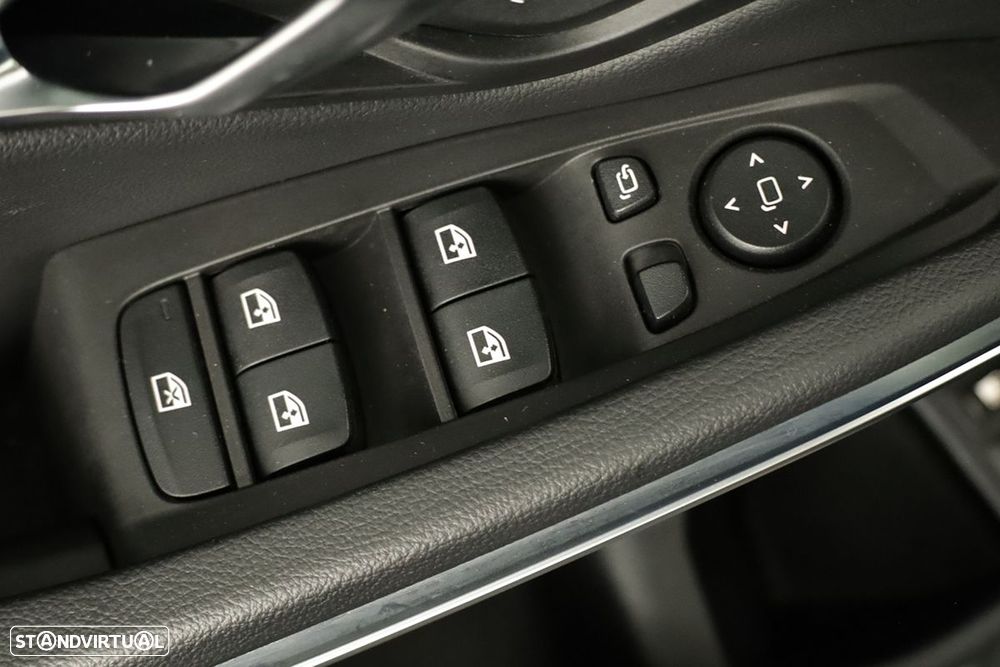 BMW 330 e Touring Pack M Auto - 22