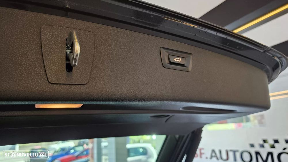 BMW 320 d Auto Pack M - 25