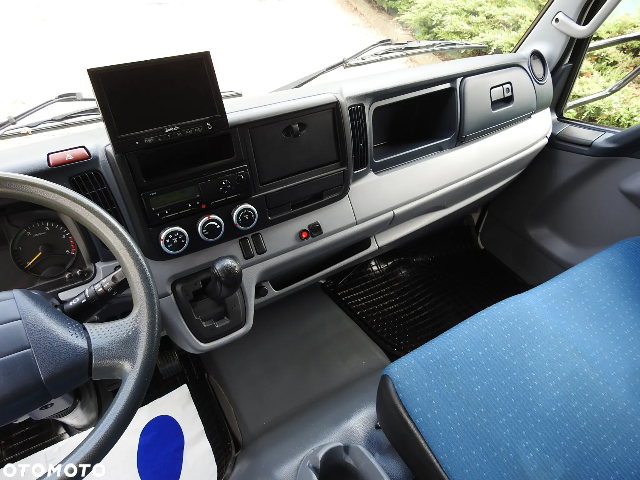 Mitsubishi CANTER FUSO 7C15 KONTENER CHŁODNIA WINDA 14 PALET -4*C ZASILANIE 230V KLIMATYZACJA AUTOMATYCZNA SKRZYNIA 150KM  [1866] - 35