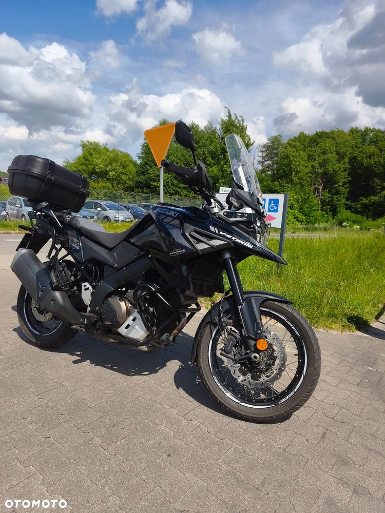 Suzuki V-STROM - 1