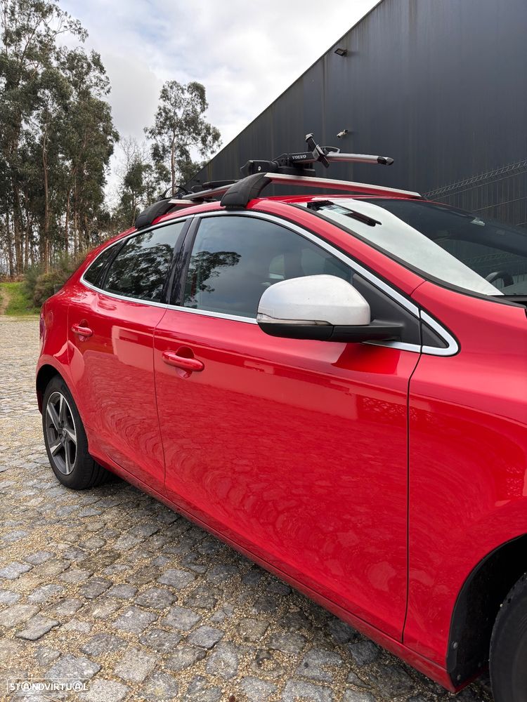 Volvo V40 2.0 D2 R-Design - 9