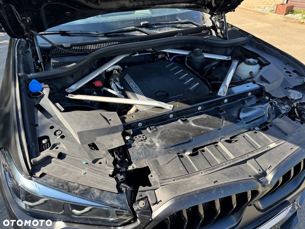 BMW X6 - 31