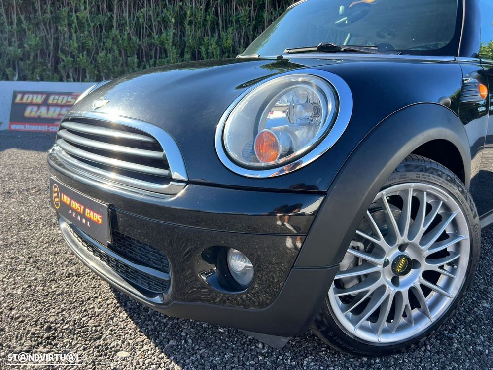 MINI 3 Portas One D - 18