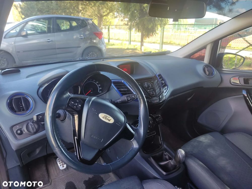 Ford Fiesta 1.6 Ti-VCT S - 12