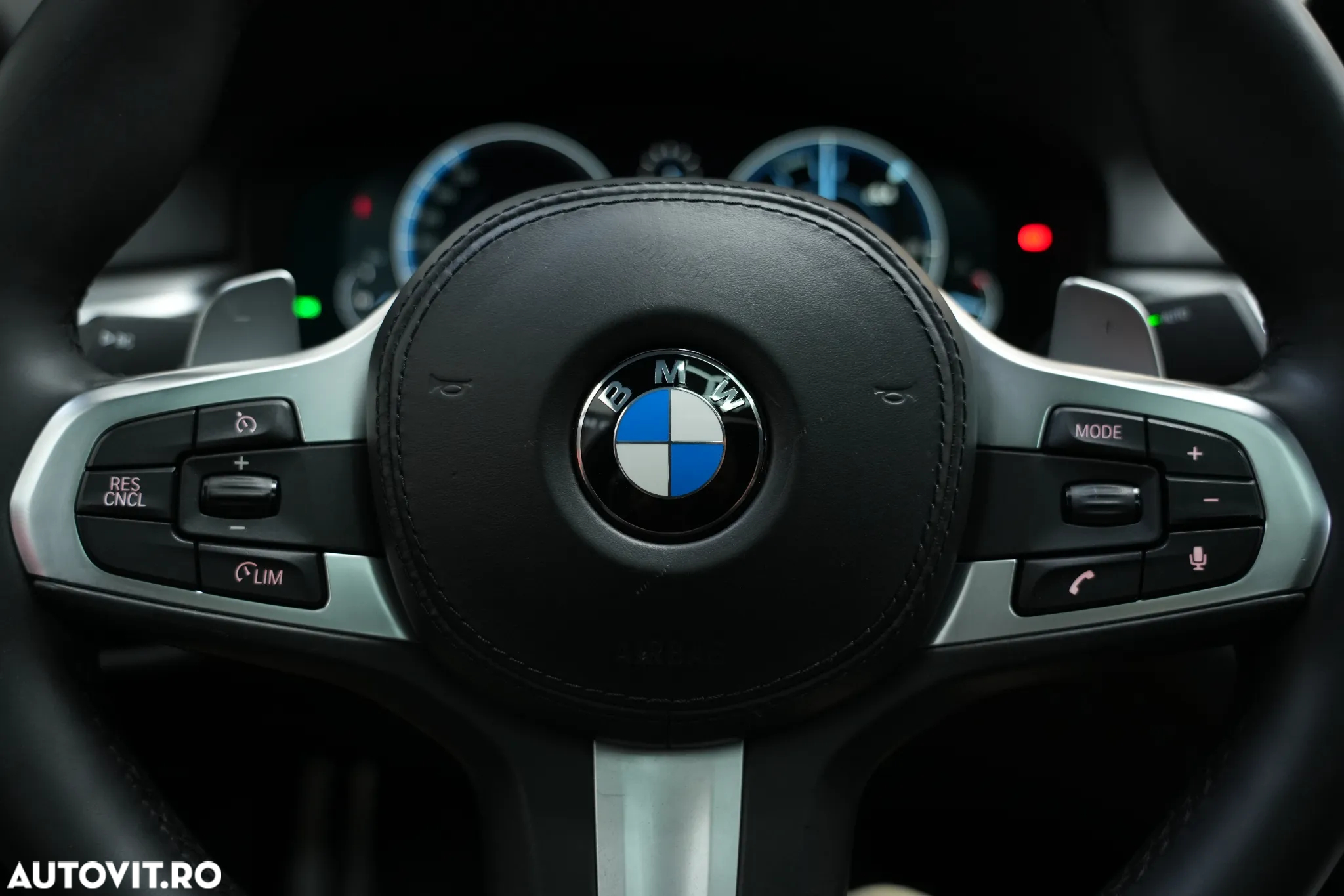 BMW Seria 5 520i AT - 8
