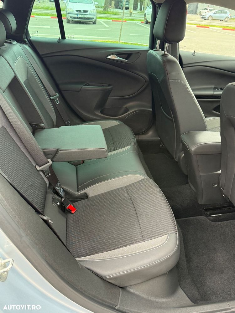 Opel Astra 1.5 D Start/Stop Business Elegance - 12