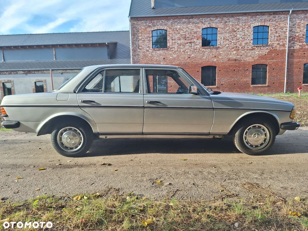 Mercedes-Benz W123 - 8