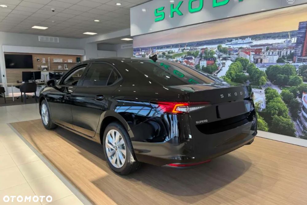 Skoda Superb 1.5 TSI mHEV Drive DSG - 3