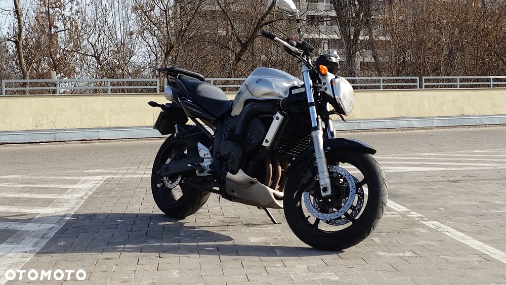 Yamaha FZ6 - 2