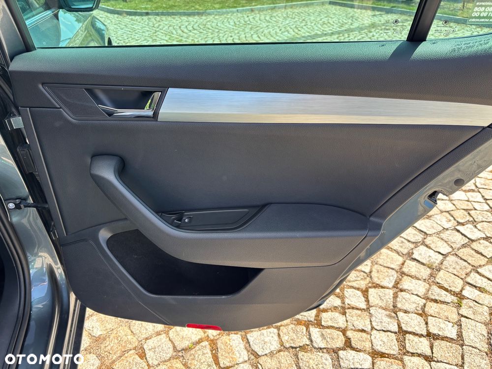 Skoda Superb 1.8 TSI Ambition - 22