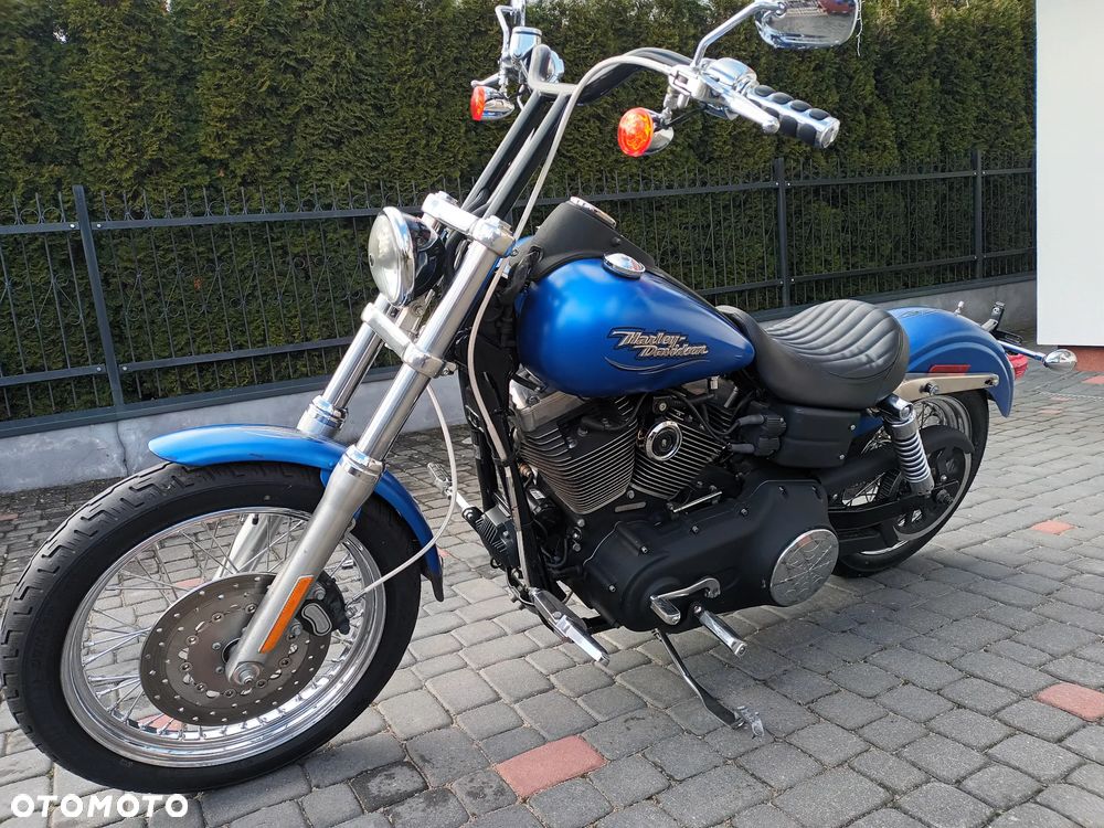 Harley-Davidson Dyna Street Bob - 13
