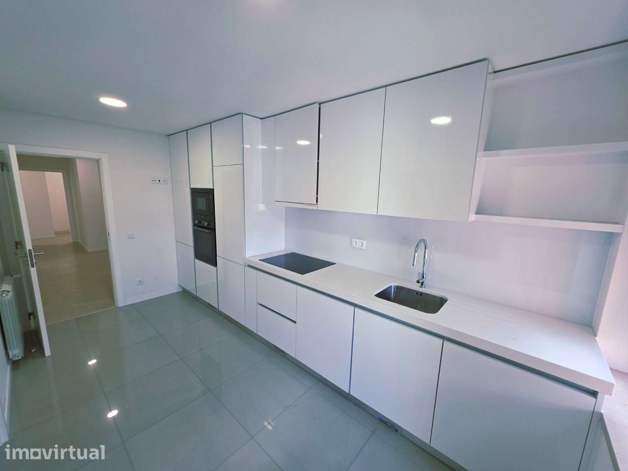 Apartamento T3 Urbanização Casas do Lago, Venteira (ref. 2026.755) - Grande imagem: 2/19